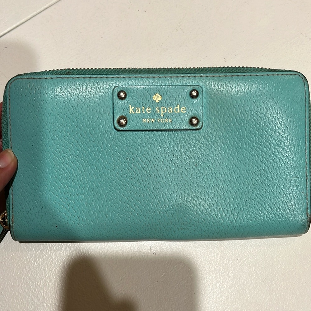 Kate Spade zip around wallet